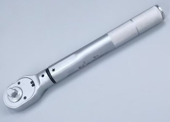 Chrome Vanadium Steel 1/2 Inch Manual Torque Wrench 450 Mm Length Nm Measurement Units Accuracy ±3 Percent Torque Measurement Tool Maintenance Repair