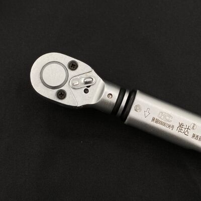450 Mm Length Manual Torque Wrench 1.2 Kg Lightweight Durable Precision Tool For Industrial Applications And Maintenance