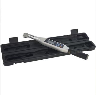 1/2 Inch Manual Torque Wrench Chrome Vanadium Steel Torque Range 10 150 Nm Dual Scale Metric Imperial Ensuring Accurate Torque Control in Assembly Tasks