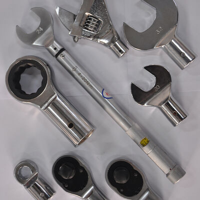 450 mm Length Manual Torque Wrench with ±3% Accuracy and Chrome Vanadium Steel Construction